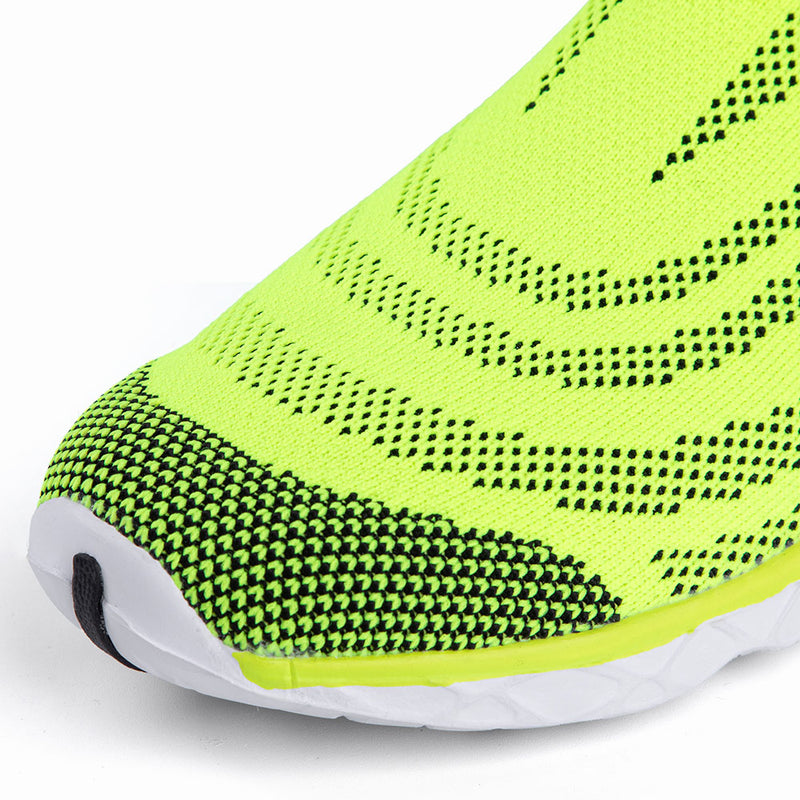 Laden Sie das Bild in Galerie -Viewer, Aqua Steps Women Lightweight Water Shoes - Neon Green
