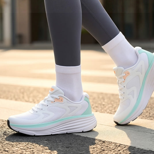 Women's Energy Cloud Nura